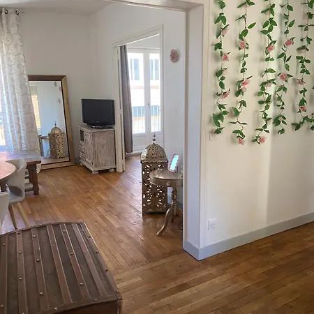 Iago City,appartement Spacieux 2 Chambres, Hyper Centre, Aeroport Et Gare A Proximite Beauvais
