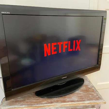 Apartment Iago City,appartement Spacieux 2 Chambres, Hyper Centre, Aeroport Et Gare A Proximite Beauvais