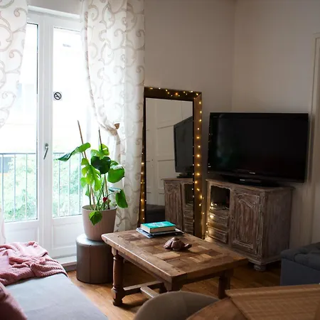 Iago City,appartement Spacieux 2 Chambres, Hyper Centre, Aeroport Et Gare A Proximite