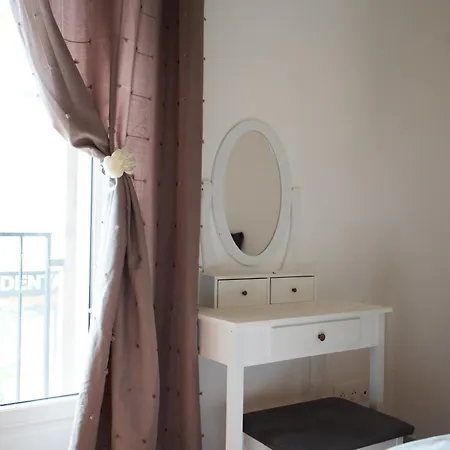 Iago City,appartement Spacieux 2 Chambres, Hyper Centre, Aeroport Et Gare A Proximite Apartment Beauvais