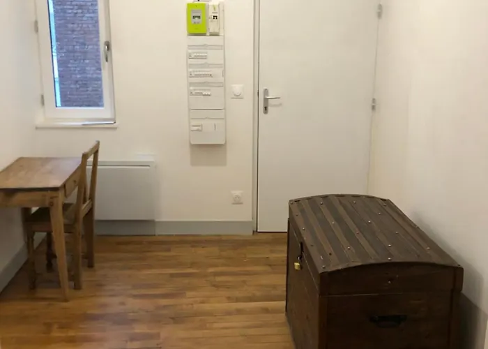 Iago City,appartement Spacieux 2 Chambres, Hyper Centre, Aeroport Et Gare A Proximite