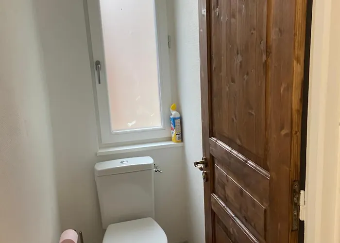 Apartment Iago City,appartement Spacieux 2 Chambres, Hyper Centre, Aeroport Et Gare A Proximite *