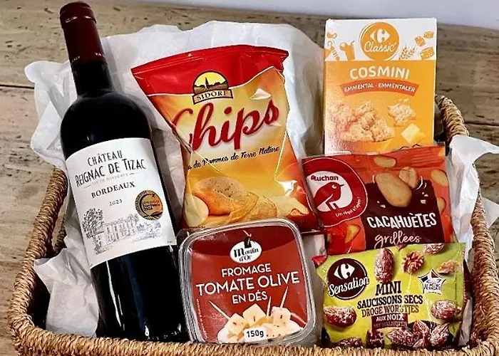 Apartment Iago City,appartement Spacieux 2 Chambres, Hyper Centre, Aeroport Et Gare A Proximite *